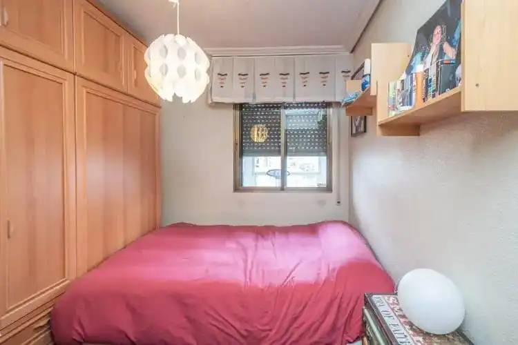 Habitación de Piso en venta en Benidorm con Terraza, Amueblado y Piscina comunitaria
