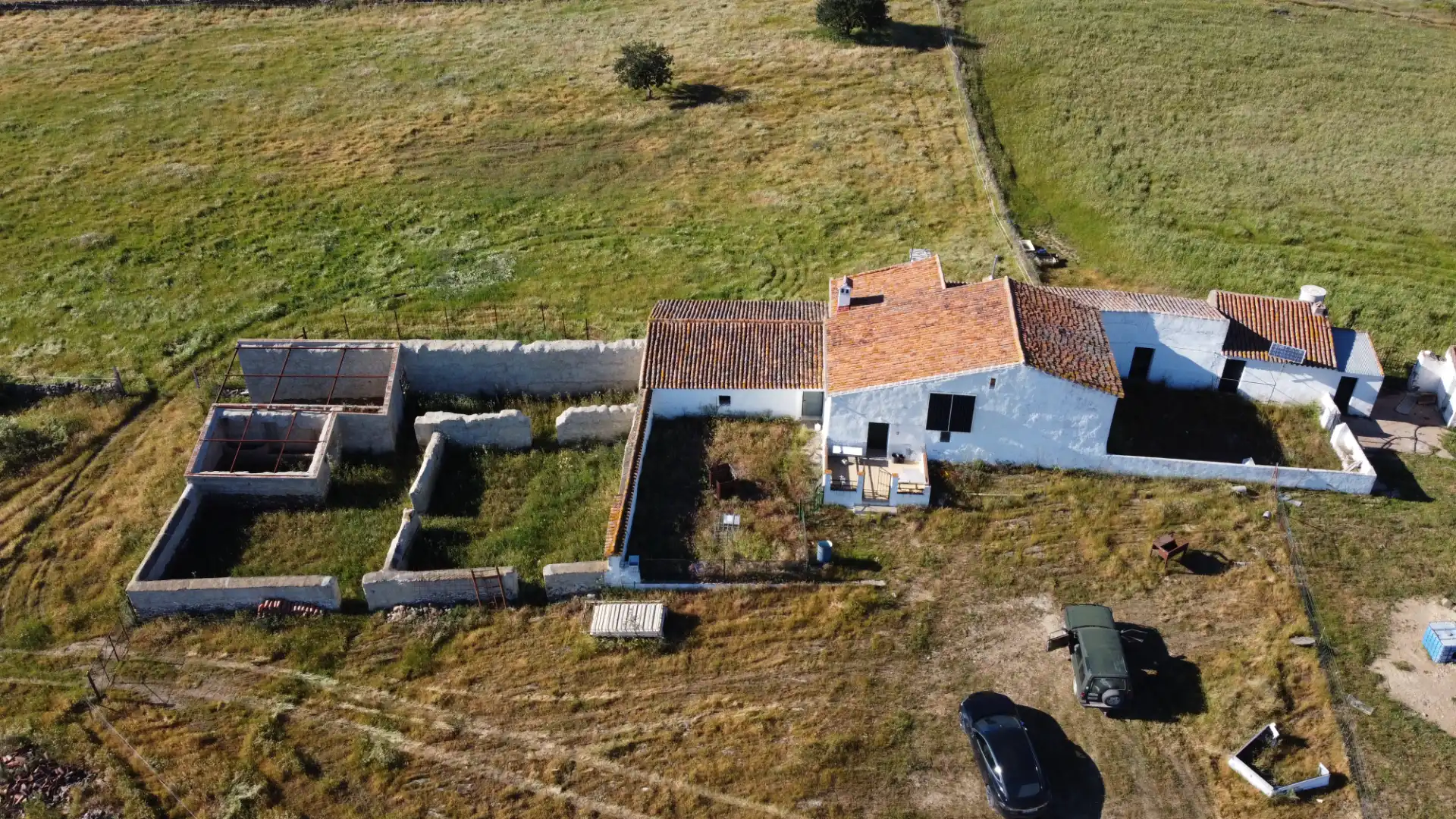 Finca rústica en venta en Paymogo con Jardín privado, Terraza y Amueblado