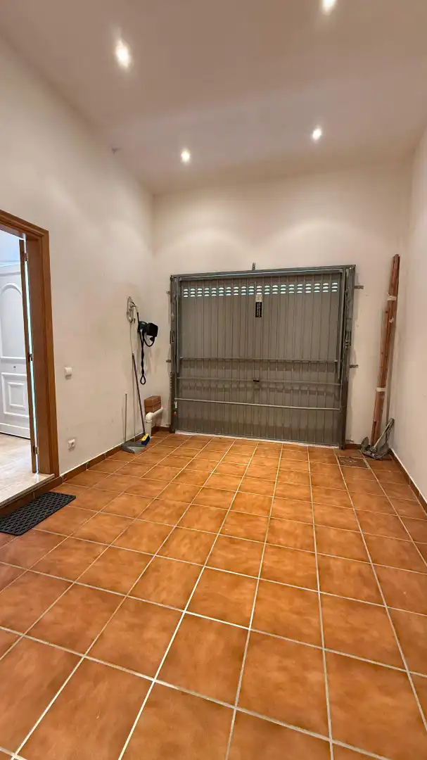 Parking de Casa adosada en venta en Roda de Berà con Calefacción, Jardín privado y Terraza