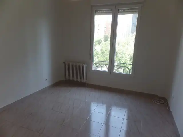 Schlafzimmer von Wohnung zur Miete in Madrid mit Heizung, Ofen und Waschmaschine