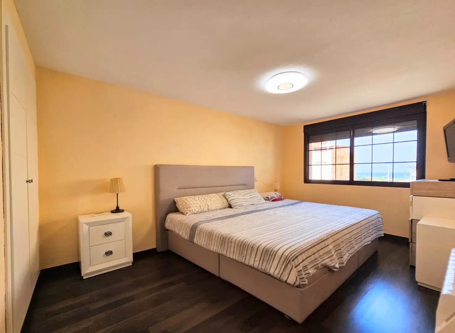 Dormitori de Casa o xalet en venda en La Manga del Mar Menor amb Aire condicionat, Calefacció i Jardí privat