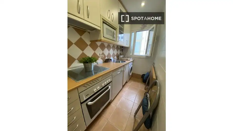 Cocina de Piso de alquiler en Madrid con Aire acondicionado, Calefacción y Amueblado