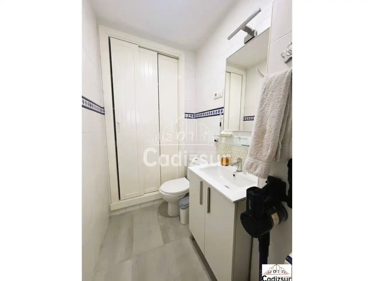 Bathroom of Flat for sale in San Fernando  with Air Conditioner, Parquet flooring and Terrace