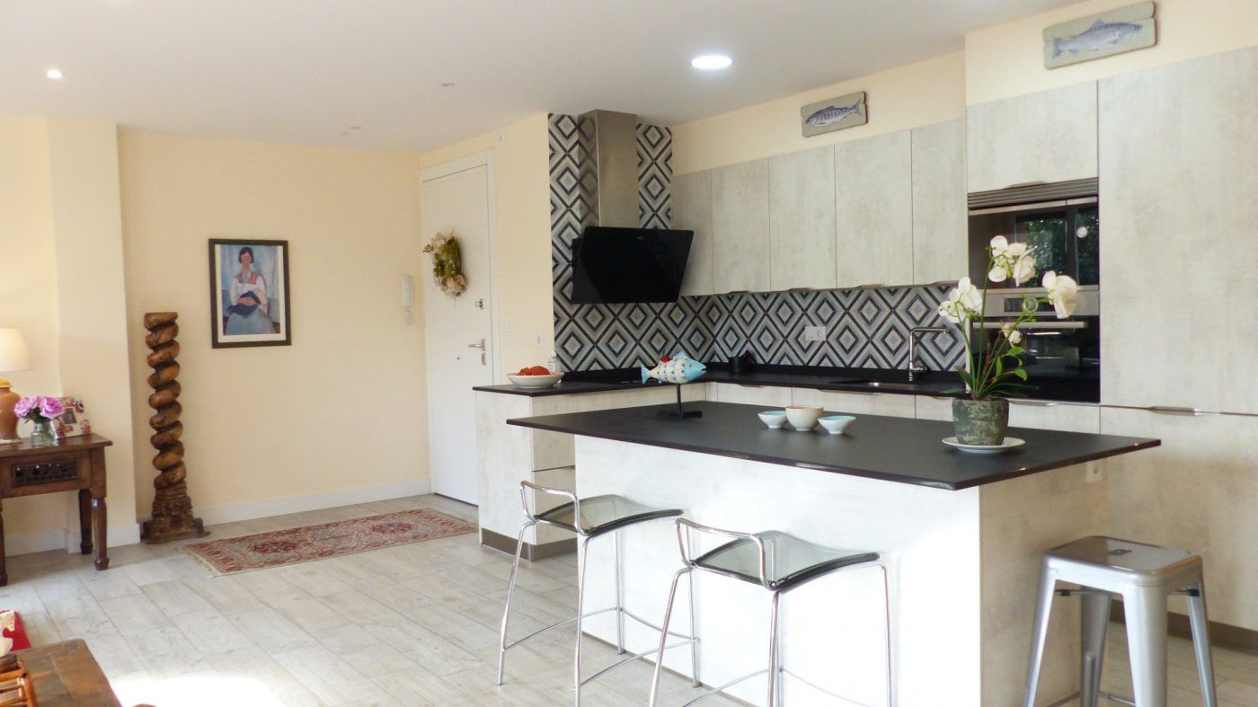 Kitchen of Flat for sale in Bilbao   with Heating and Storage room