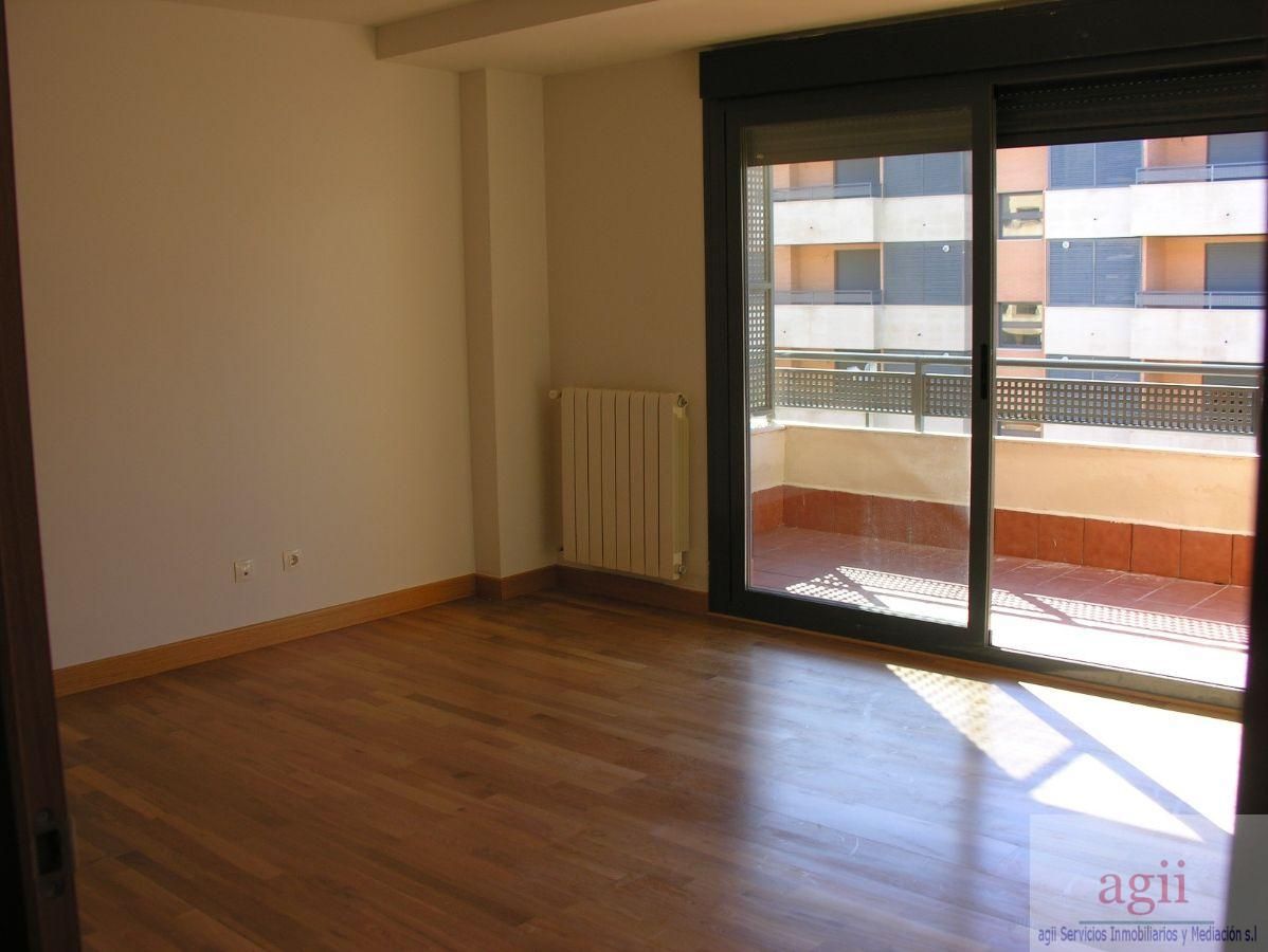 Bedroom of Duplex to rent in Yebes  with Heating, Terrace and Storage room