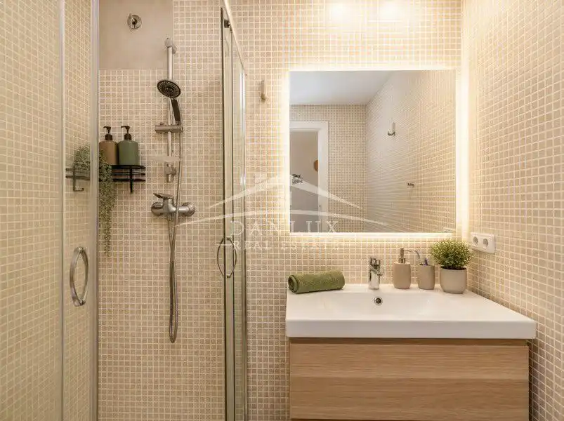Badezimmer von Wohnungen zum Verkauf in Lloret de Mar mit Terrasse