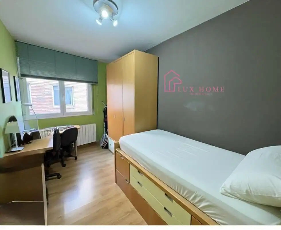 Habitación de Casa o chalet en venta en Santa Perpètua de Mogoda
