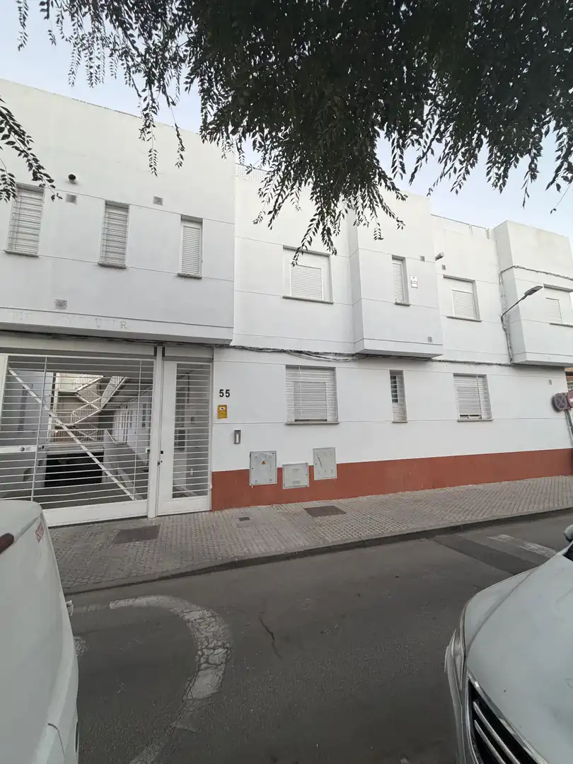 Vista exterior de Pis en venda en La Pañoleta
