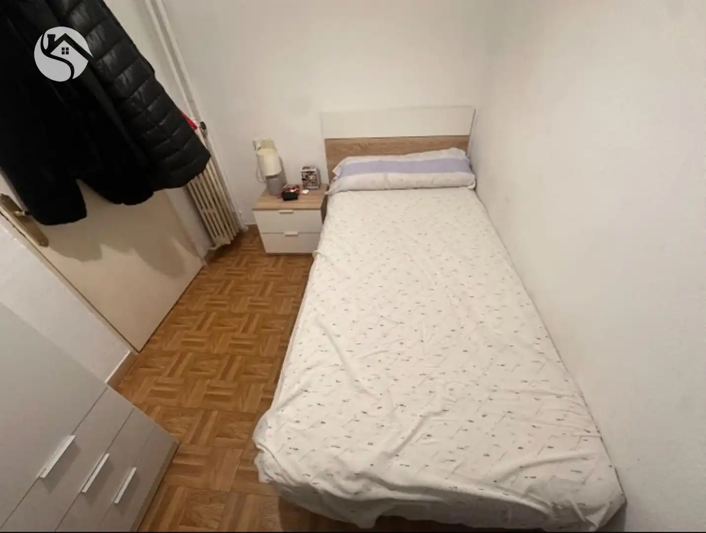 Habitación de Piso de alquiler en Cuenca con Calefacción, Terraza y Trastero