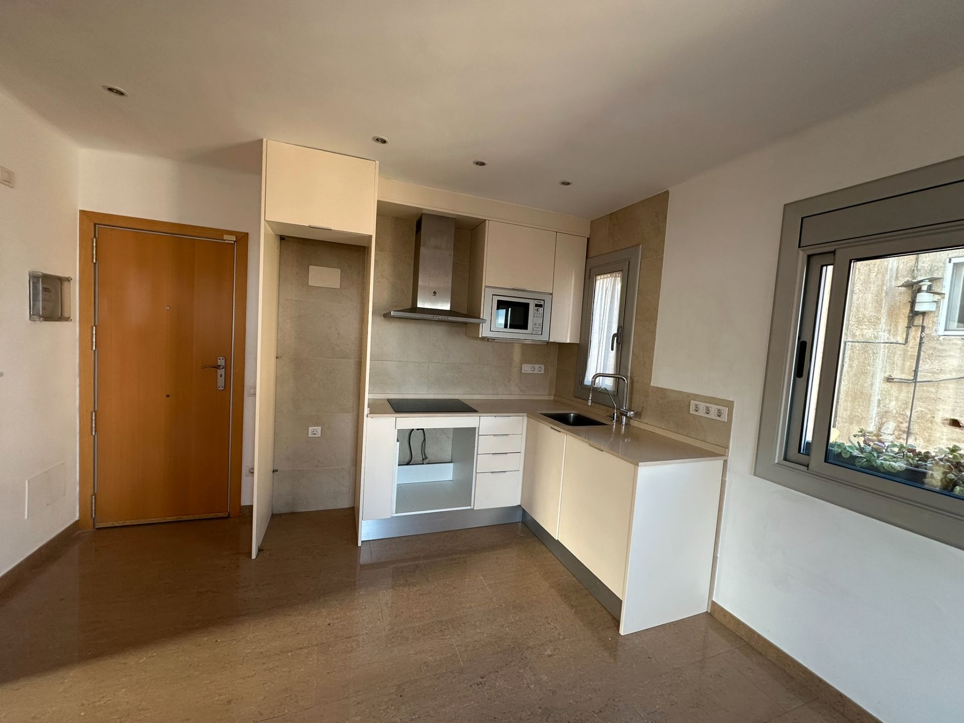 Kitchen of Flat for sale in Santa Coloma de Gramenet  with Air Conditioner, Heating and Storage room