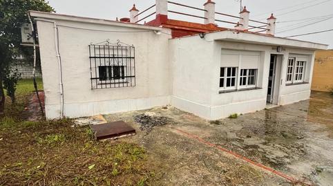 Foto 2 de Casa o xalet en venda a  Callejón Muleta, La Banda - Campo de Fútbol, Chiclana de la Frontera
