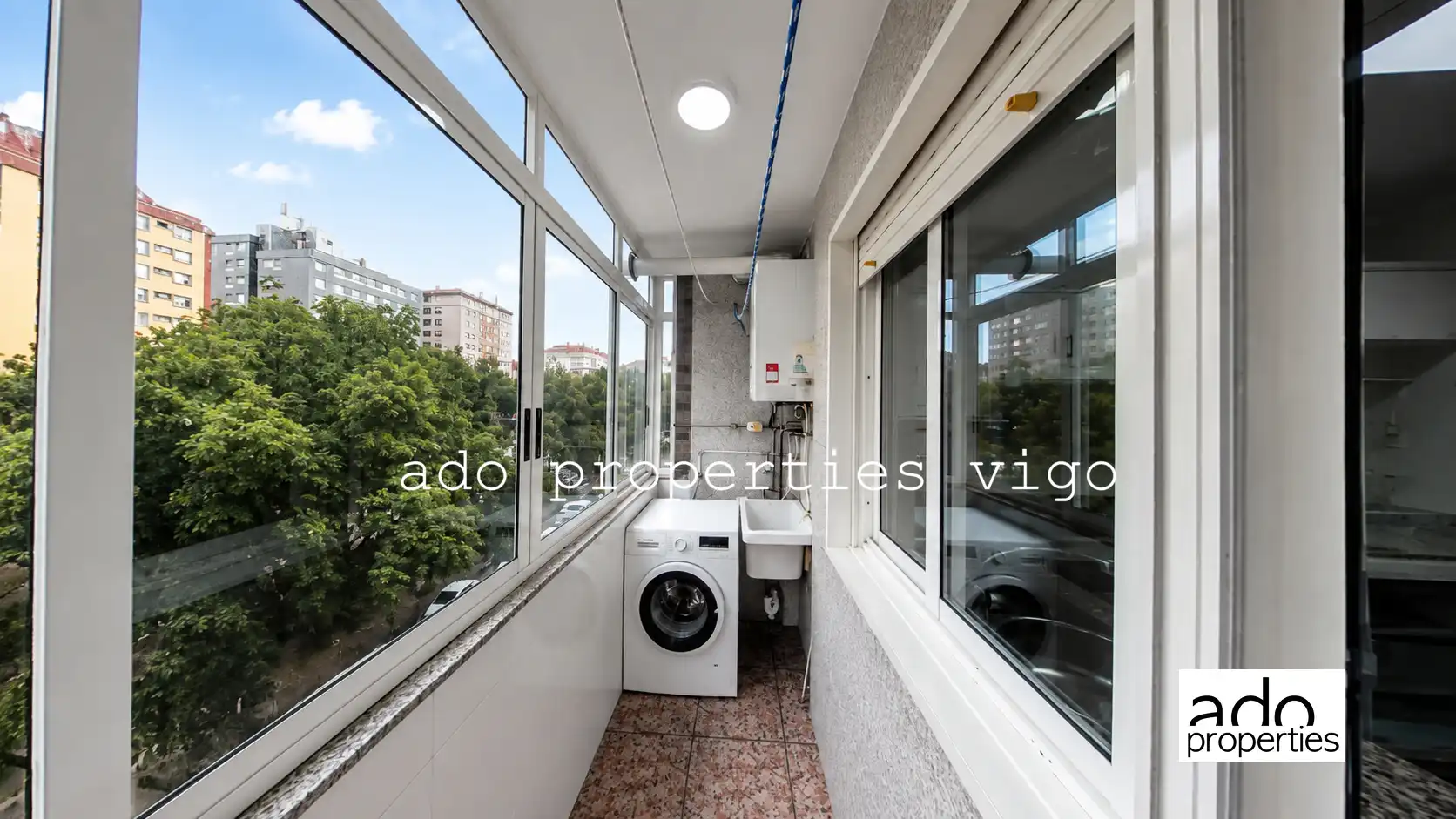 Flat for rent in Rúa Canario, Casablanca - Calvario