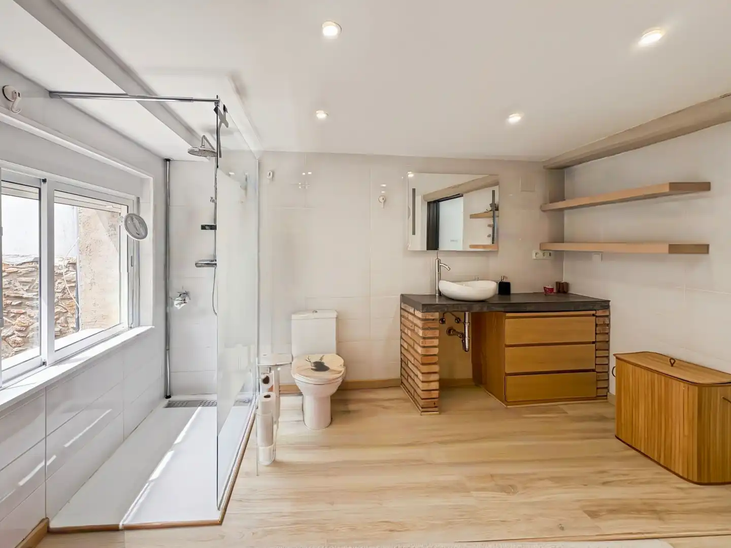 Bathroom of Detached homes for sale in Garriguella  with Air Conditioner, Heating and Terrace