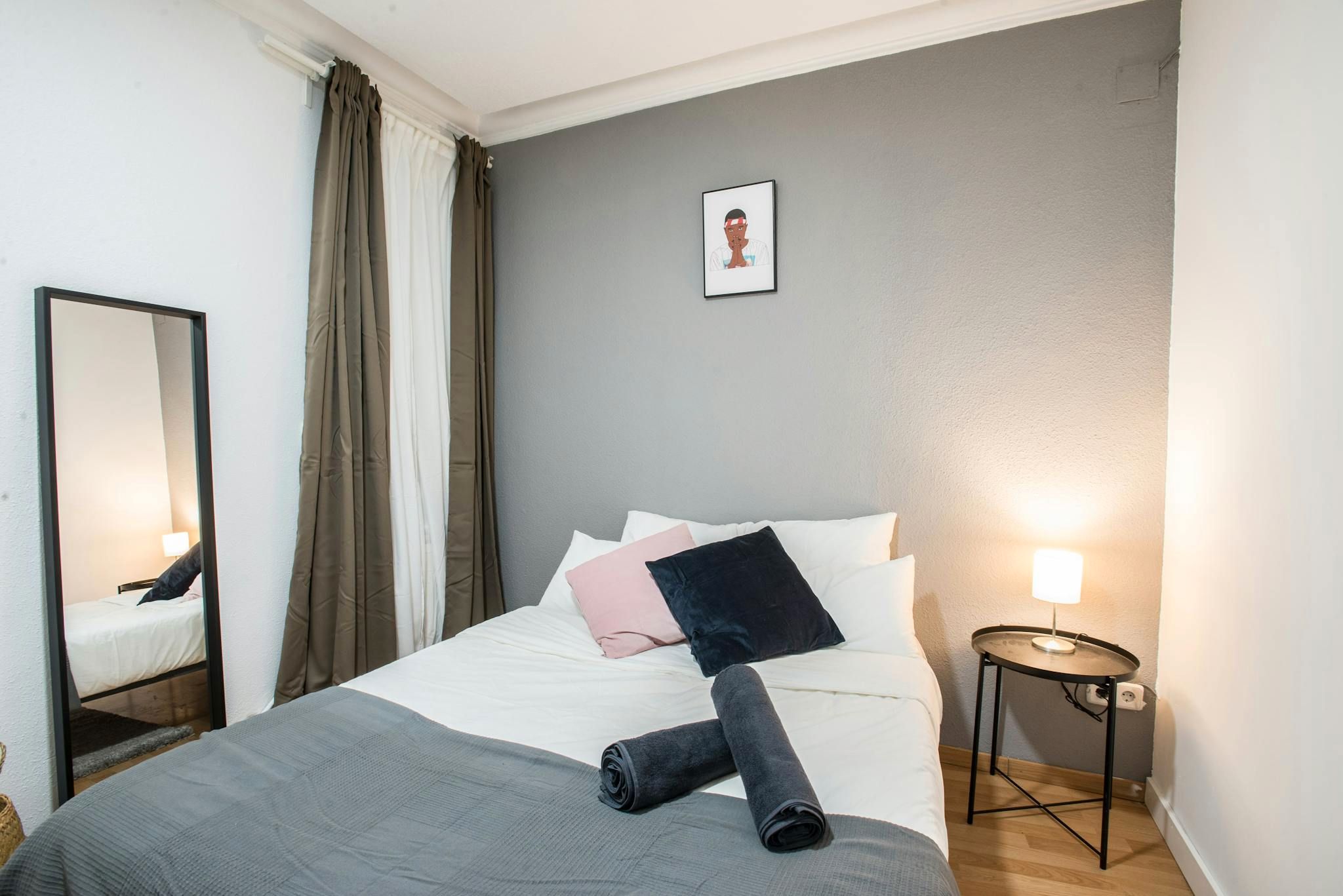 Bedroom of Flat to share in  Madrid Capital  with Heating and Internet