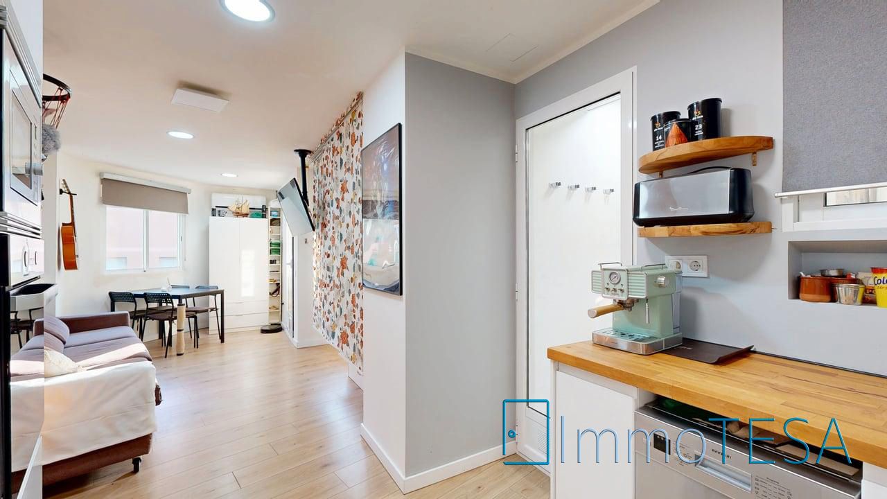 Flat for sale in Barberà del Vallès  with Air Conditioner, Parquet flooring and Balcony