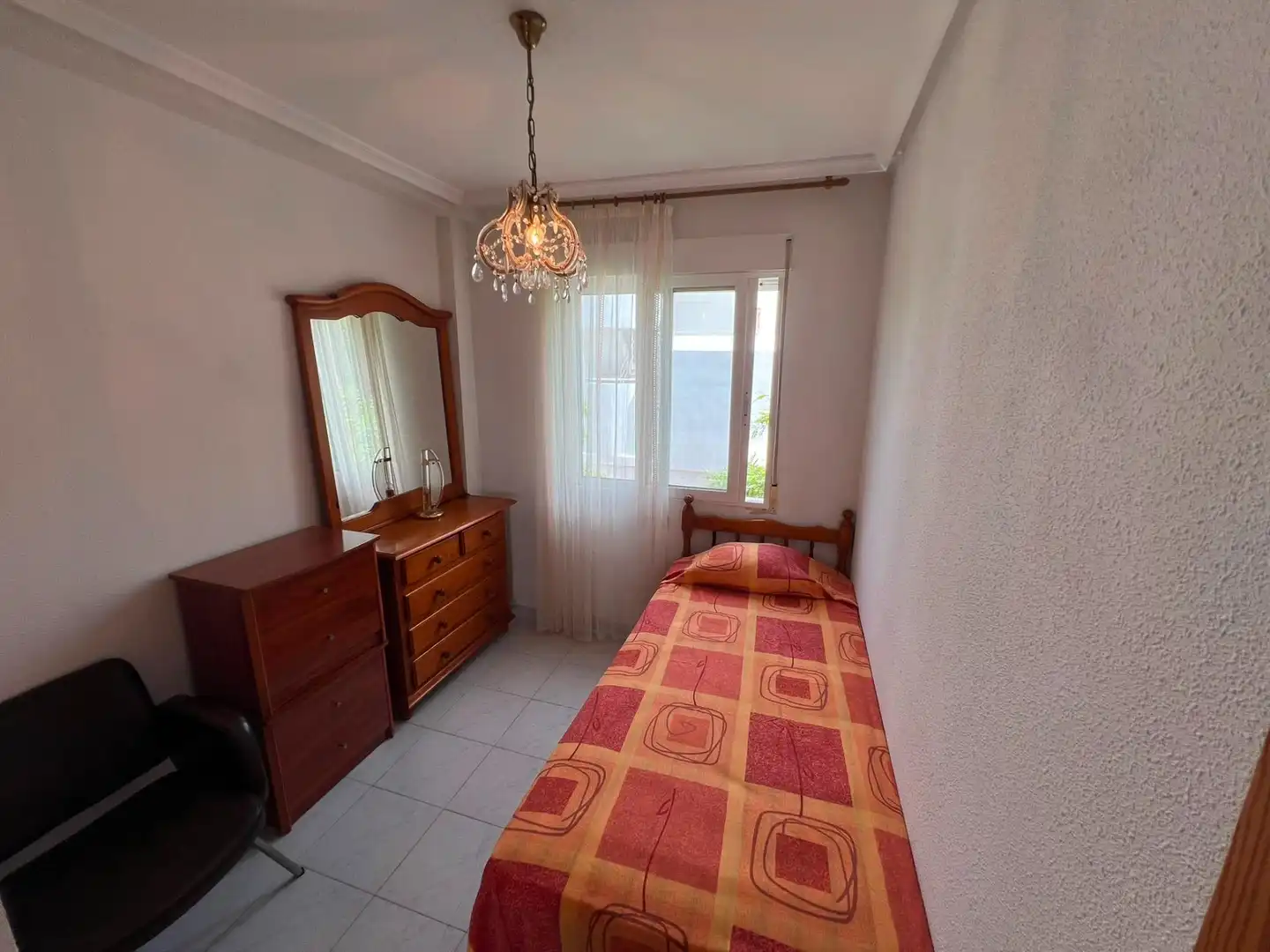 Schlafzimmer von Wohnungen zur Miete in Torrevieja mit Terrasse