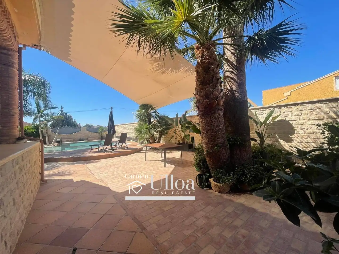 Exterior view of Houses for sale in San Vicente del Raspeig / Sant Vicent del Raspeig  with Air Conditioner, Heating and Private garden