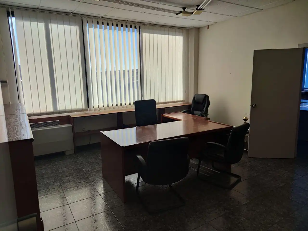 Nau industrial en venda en Peligros amb Alarma