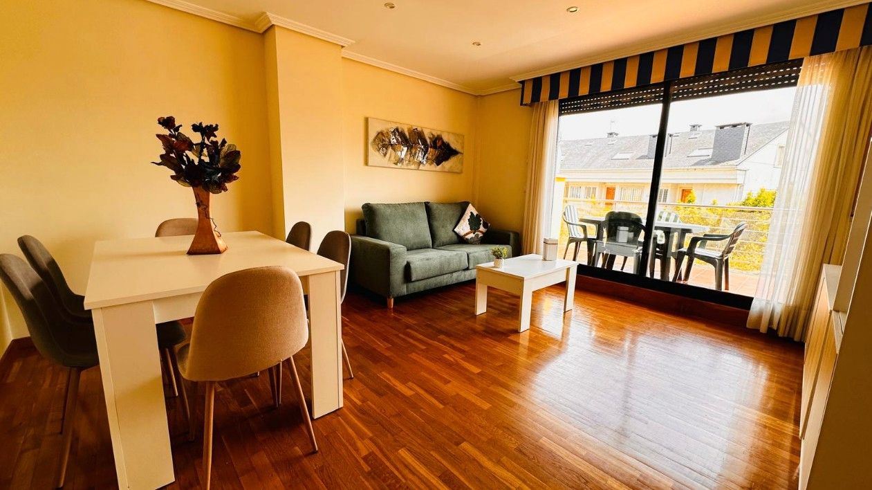 Wohnzimmer von Wohnung zum Verkauf in Baiona mit Heizung, Terrasse und Möbliert