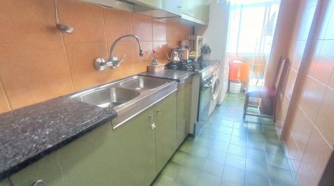 Foto 2 de Piso en venta en Doctor Salarich, Estadi - Santa Anna, Vic
