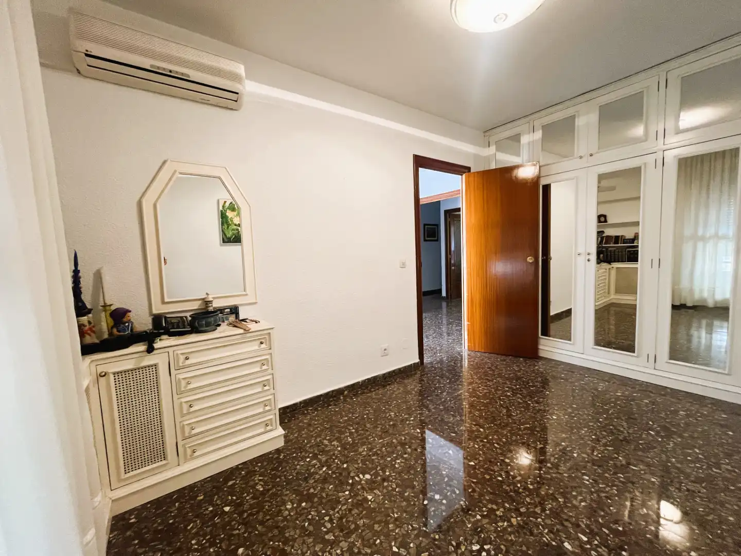 Piso en venta en Jaén con Aire acondicionado, Calefacción y Balcón