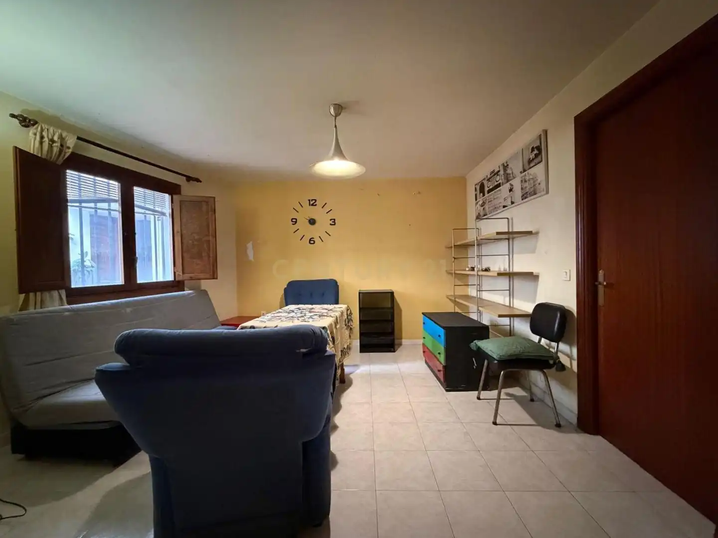 Wohnung zum Verkauf in Cáceres mit Privatgarten, Schwimmbad und Waschmaschine