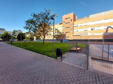 Piso con piscina en venta en Universidad - Hospital