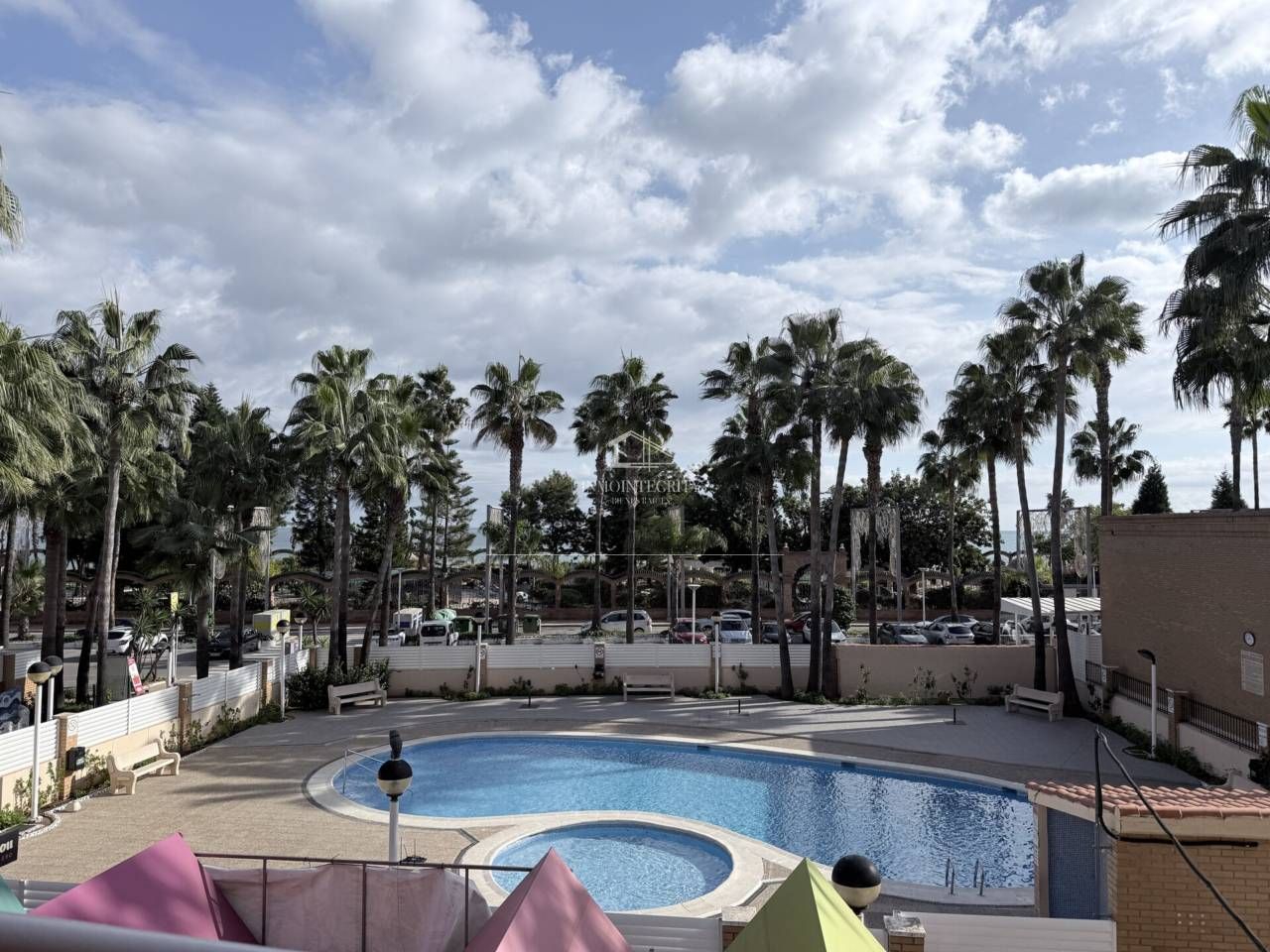 Vista exterior de Apartament en venda en Oropesa del Mar / Orpesa amb Aire condicionat, Terrassa i Moblat