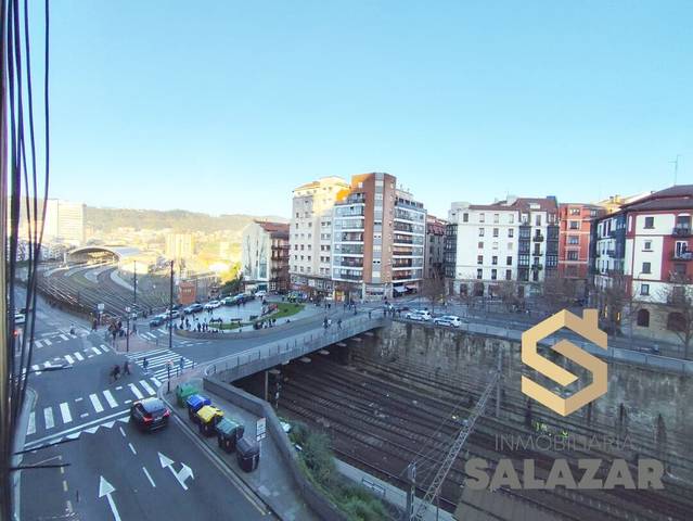 Piso en Venta en García Salazar Kalea en Zabalburu