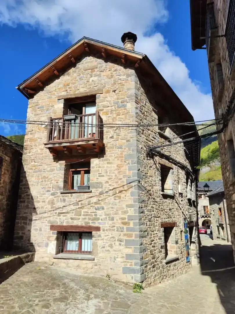 Vista exterior de Casa o chalet en venta en Torla - Ordesa con Balcón