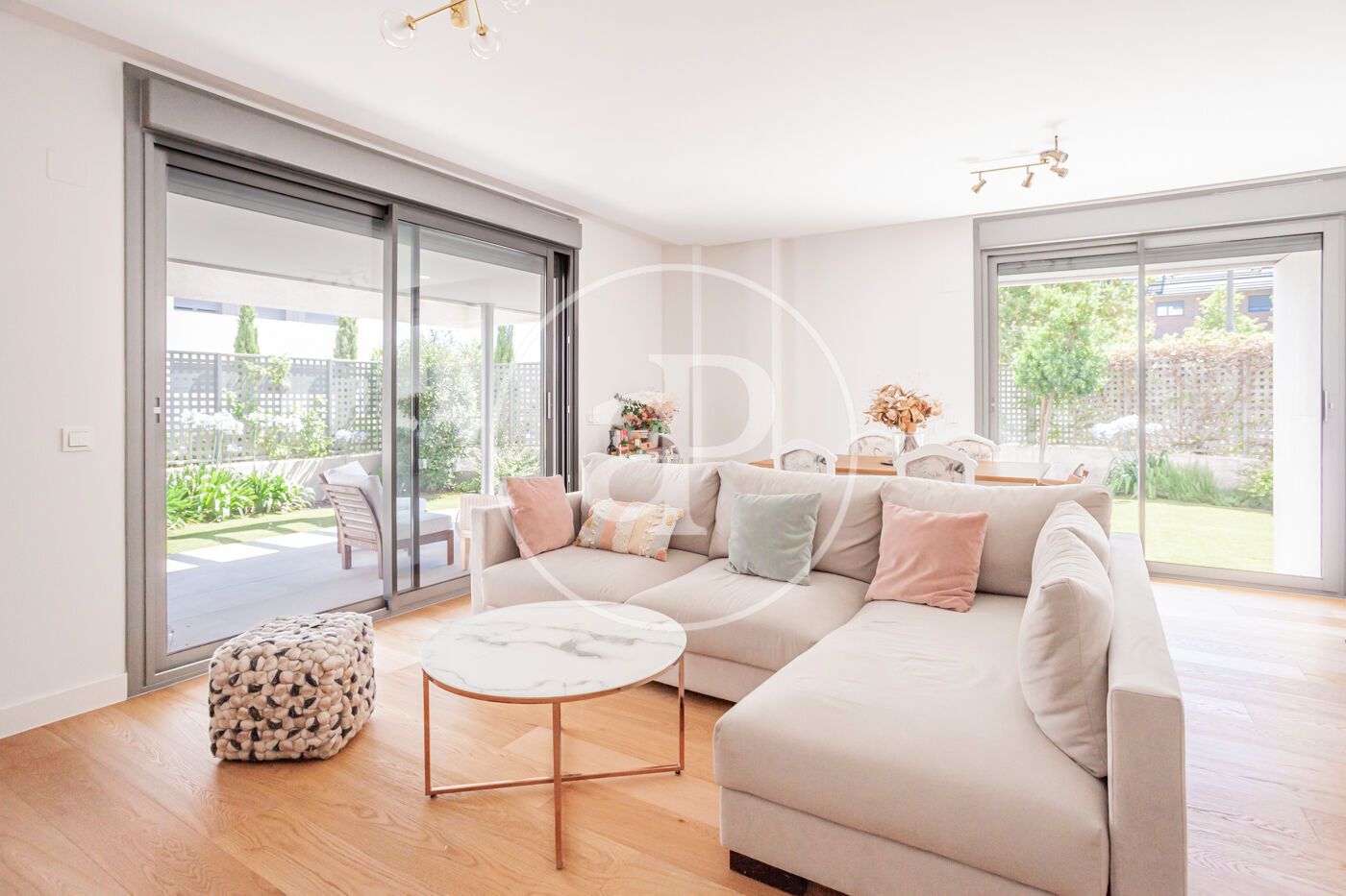 Living room of Flat to rent in Boadilla del Monte  with Air Conditioner, Heating and Private garden