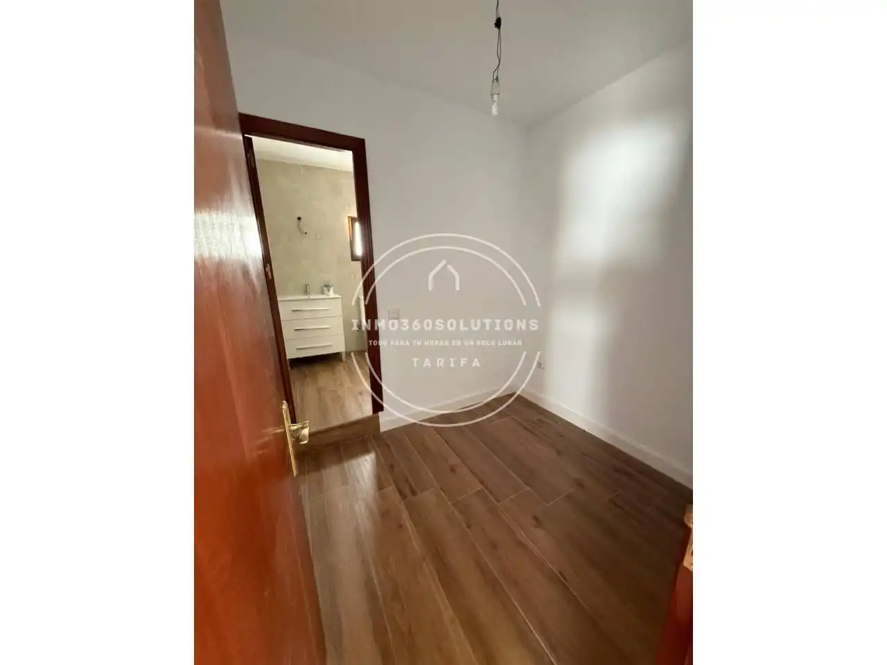 Bedroom of Buildings for sale in Los Barrios