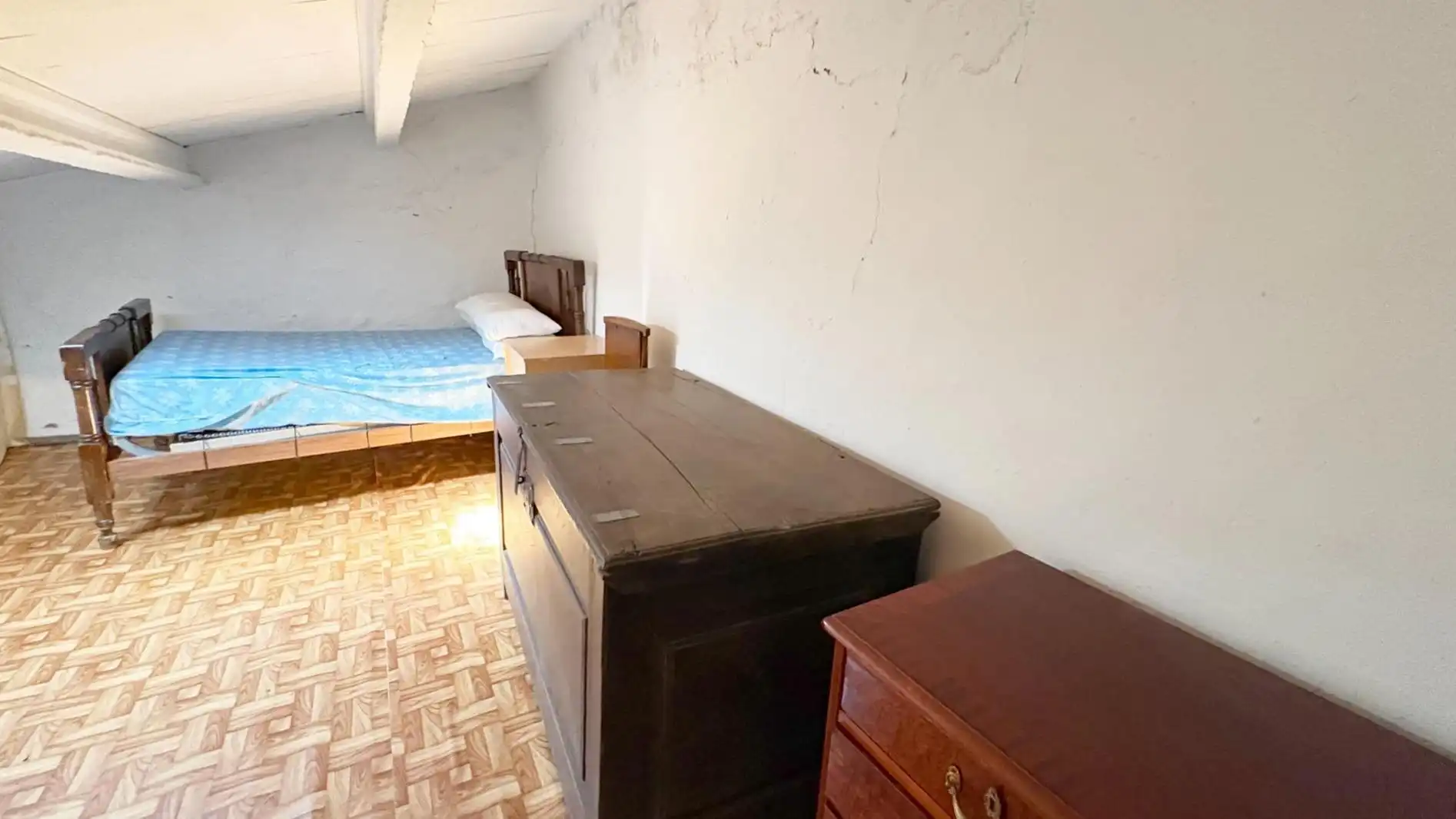 Dormitori de Casa o xalet en venda en Pedrosillo de los Aires amb Calefacció i Moblat