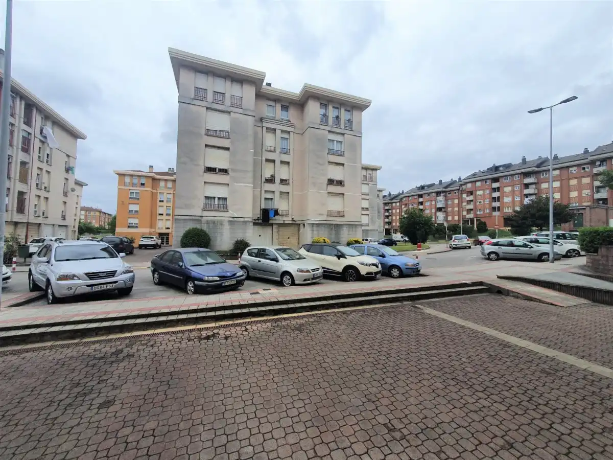 Parcheggio in vendita a Calle SAN MARTIN PINO-PEÑACASTI, imagen 4