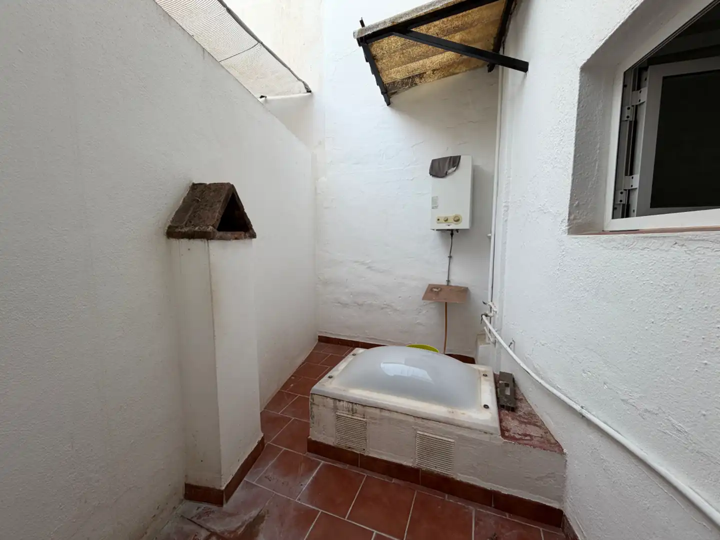 Bany de Casa adosada en venda en Álora amb Aire condicionat, Terrassa i Moblat