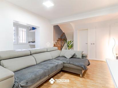 Living room of Single-family semi-detached for sale in  Granada Capital  with Air Conditioner