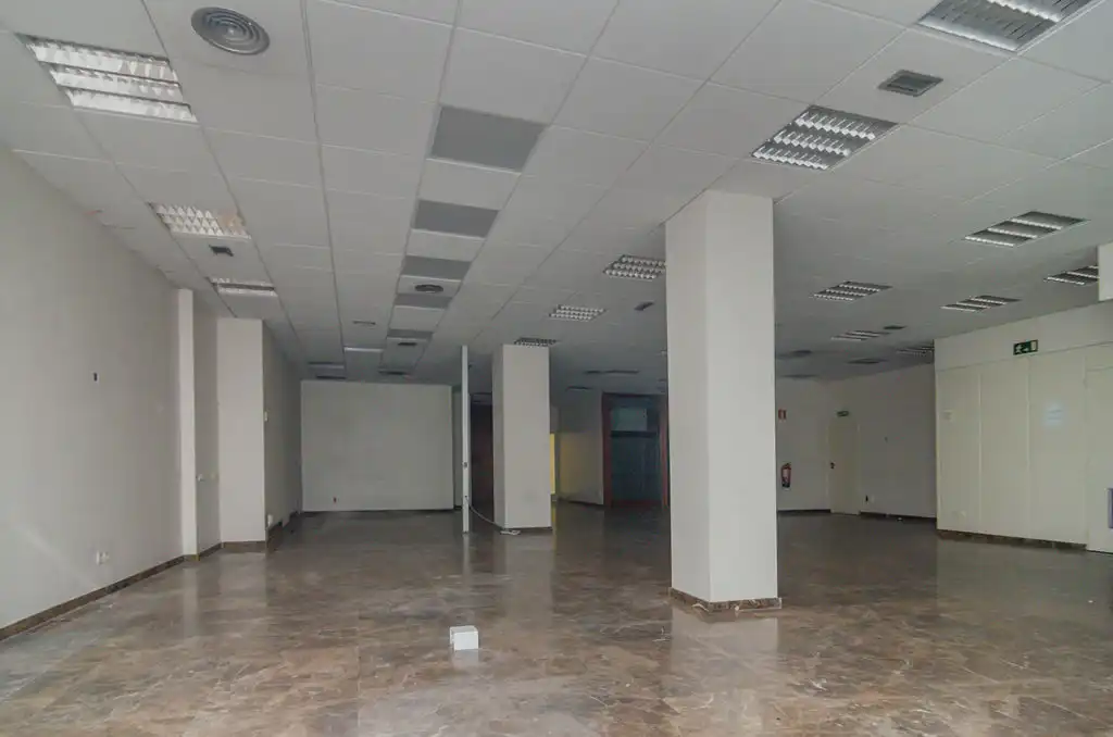 Local comercial de lloguer a C/ Santa María, imagen 2