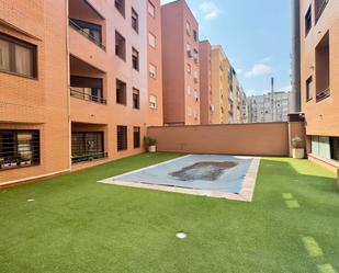 Swimming pool of Flat to rent in  Madrid Capital  with Air Conditioner, Heating and Parquet flooring