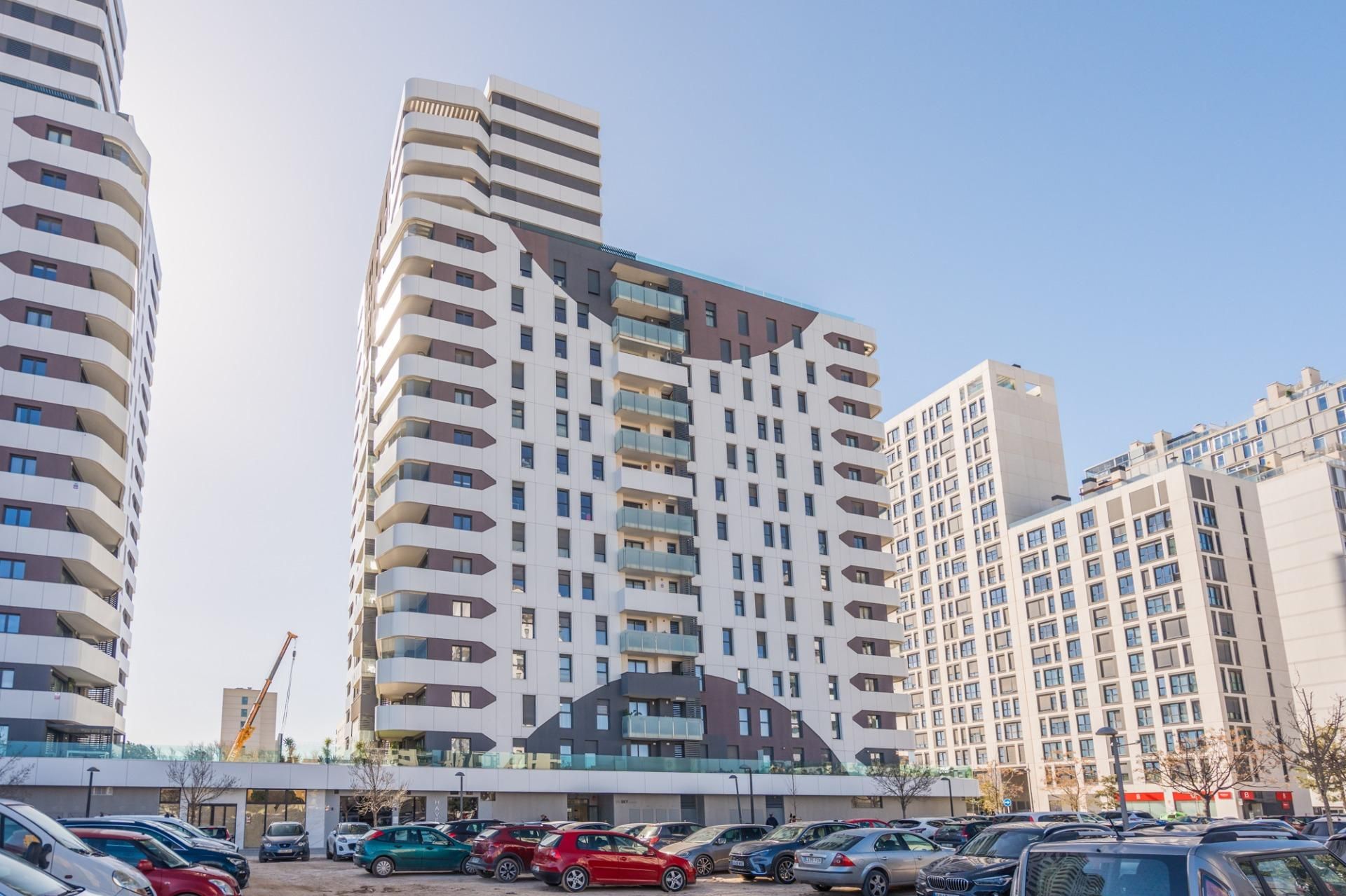 Exterior view of Flat for sale in  Valencia Capital  with Air Conditioner, Terrace and Storage room