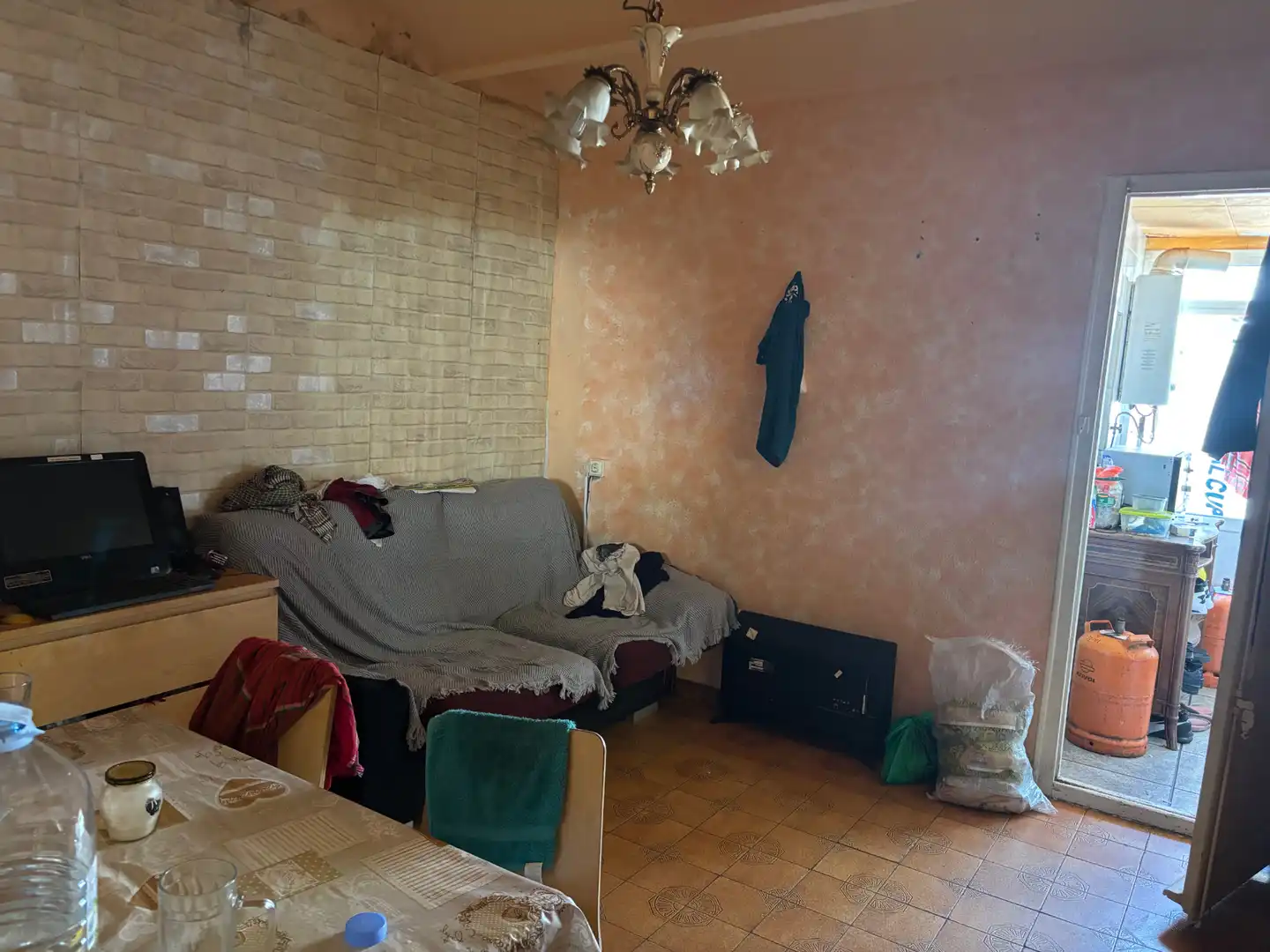 Wohnzimmer von Wohnung zum Verkauf in Badalona mit Ofen