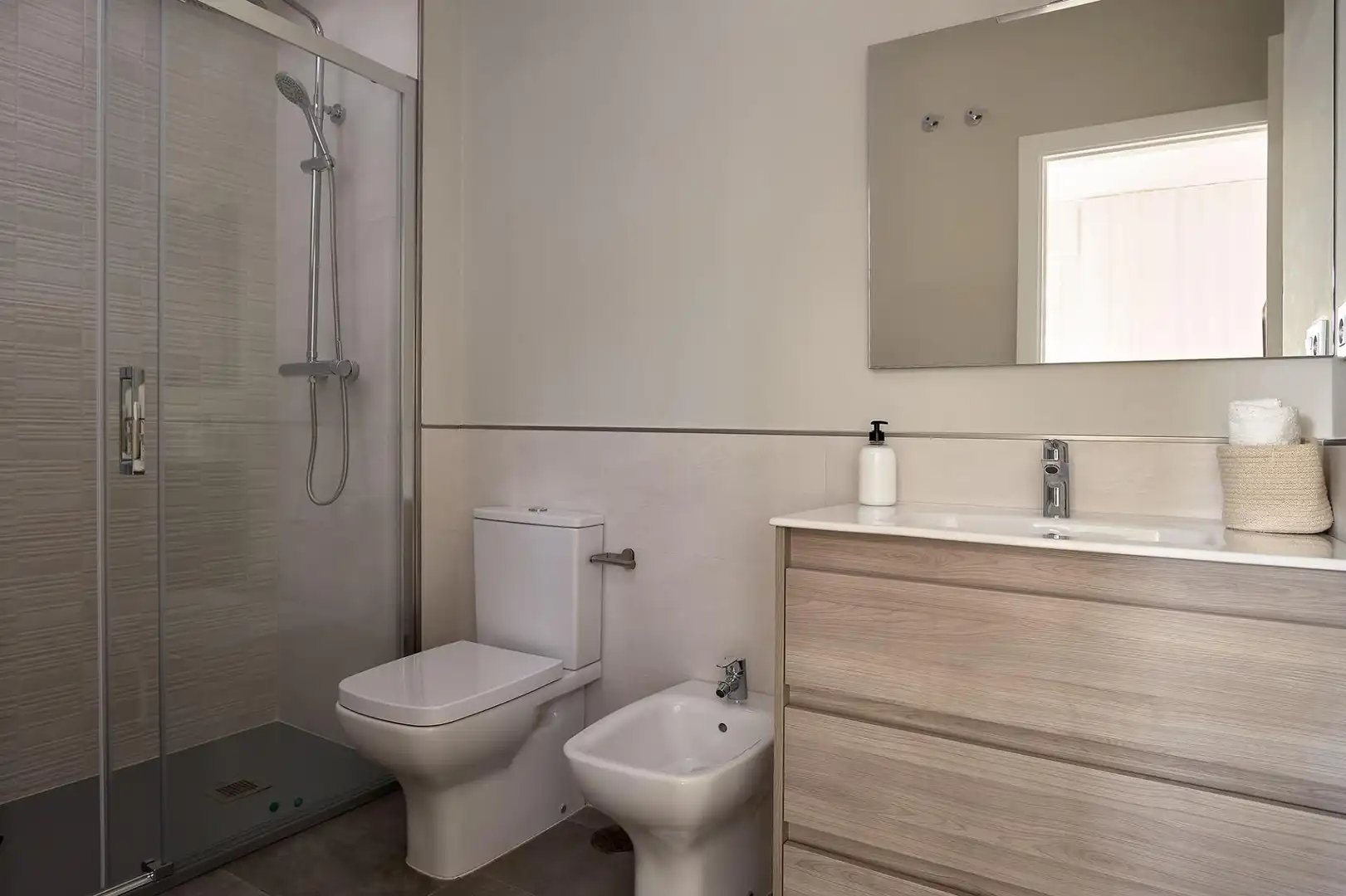 Badezimmer von Erdgeschoss zum Verkauf in Vera mit Klimaanlage, Heizung und Privatgarten