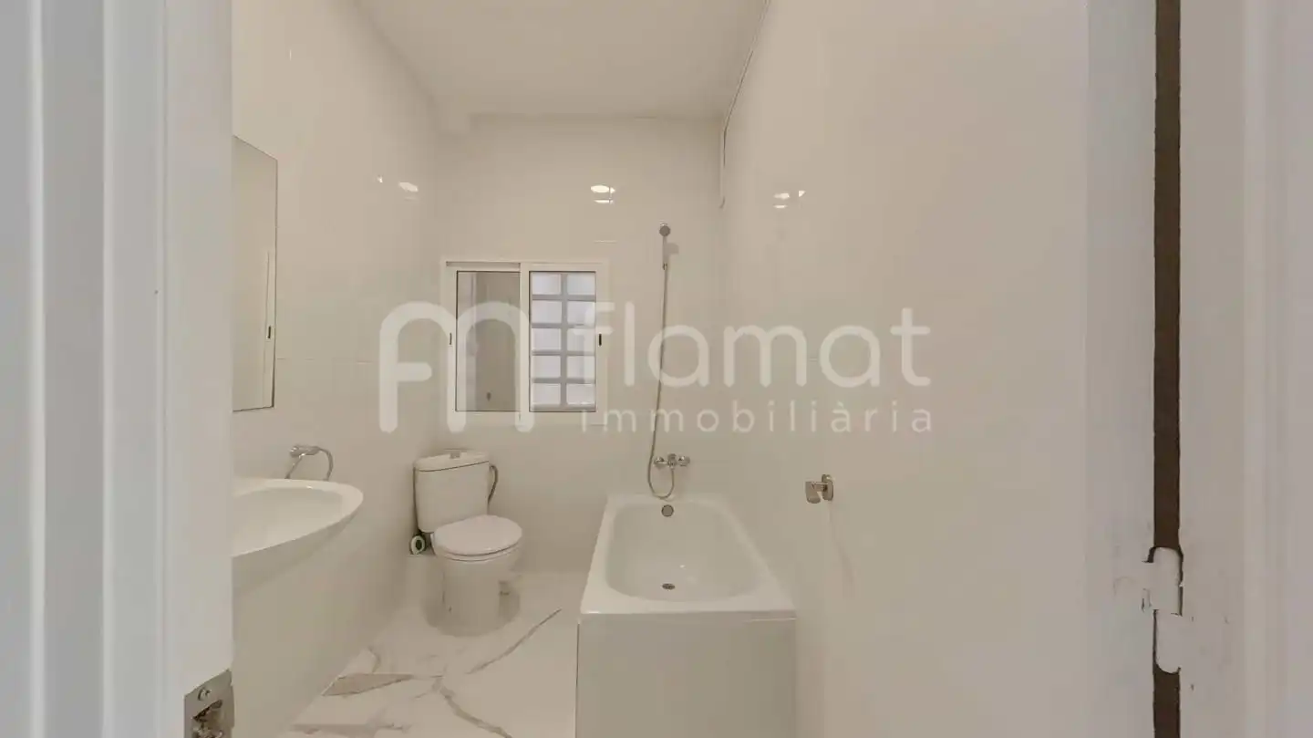 Baño de Piso en venta en Reus