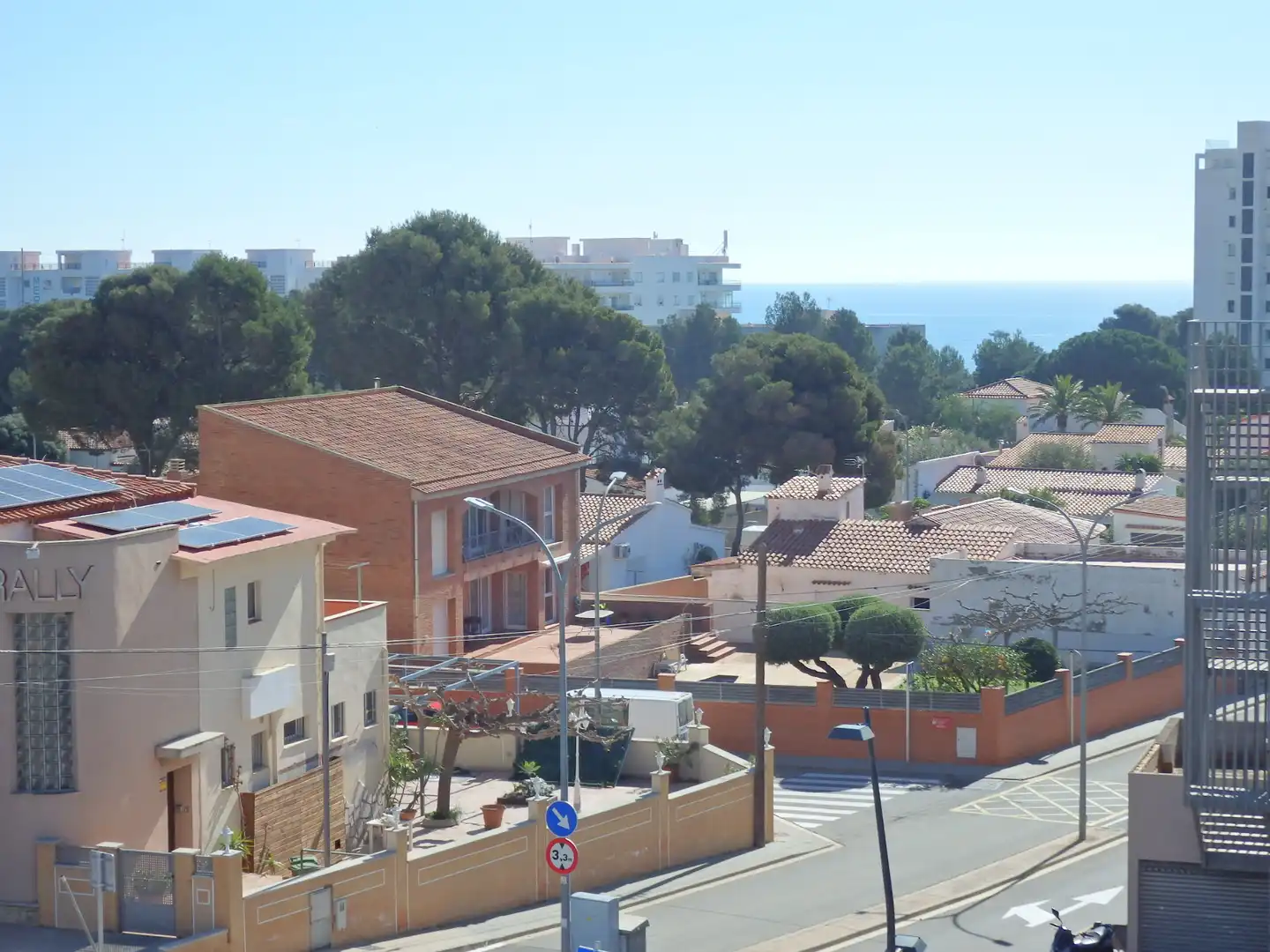 Außenansicht von Maisonette zum Verkauf in Mont-roig del Camp mit Terrasse, Abstellraum und Möbliert