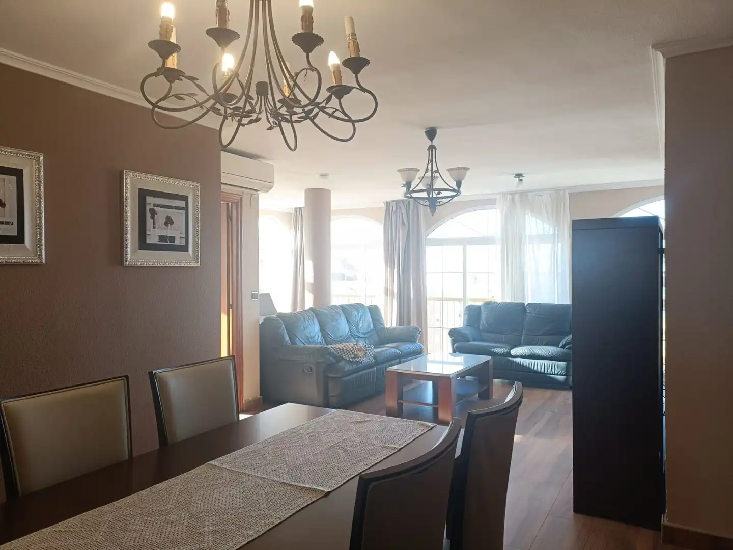 Sala de estar de Piso de alquiler en Sueca con Amueblado y Piscina comunitaria