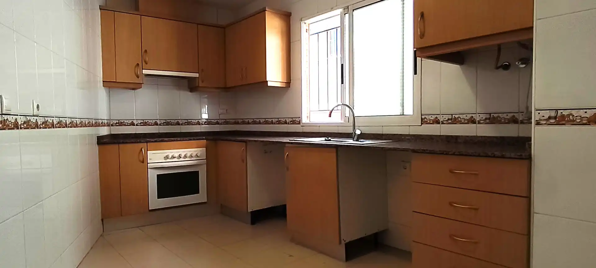 Kitchen of Ground floor for sale in Alicante / Alacant  with Terrace and Community pool