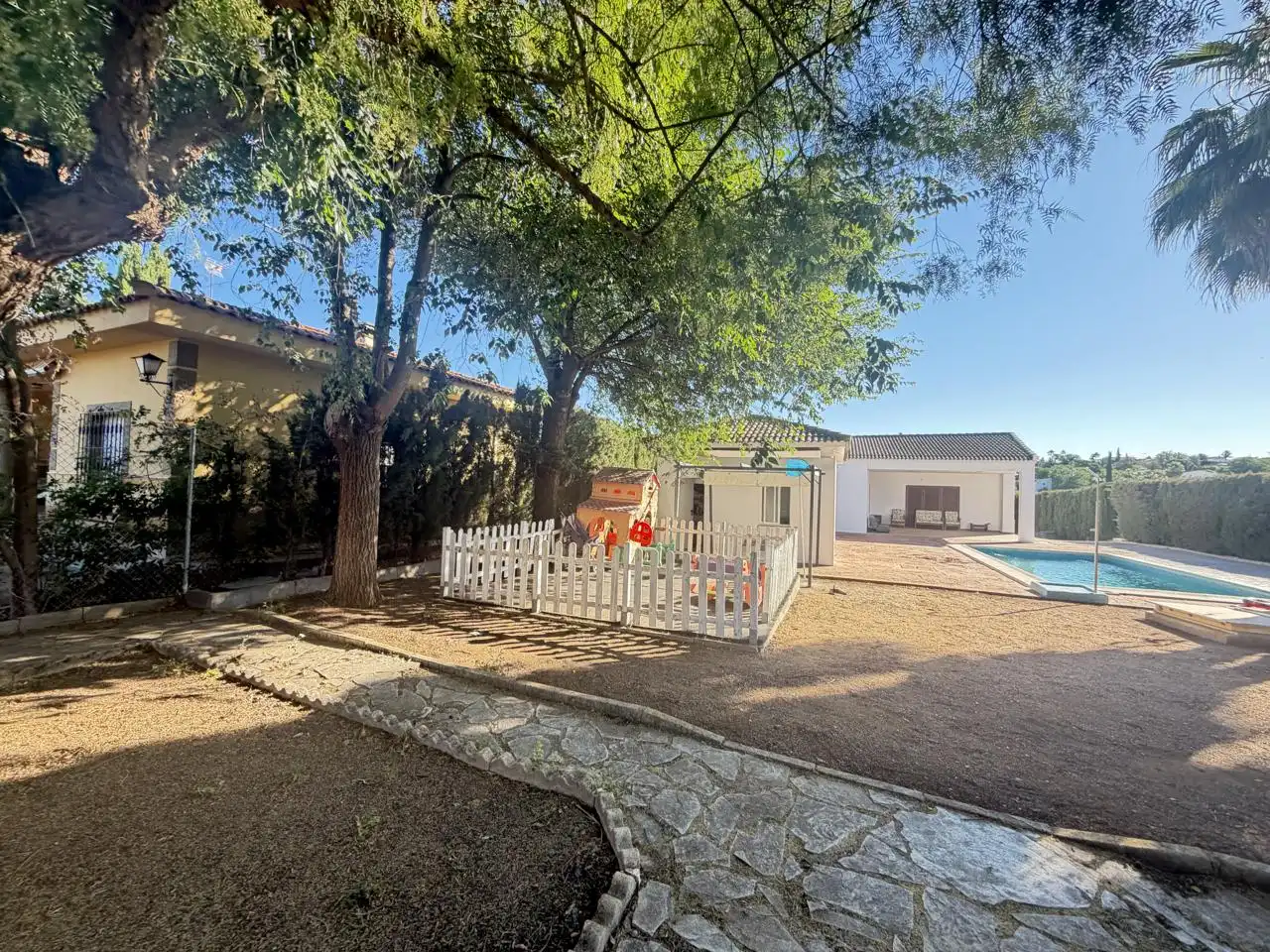 Exterior view of Houses for sale in Almendralejo