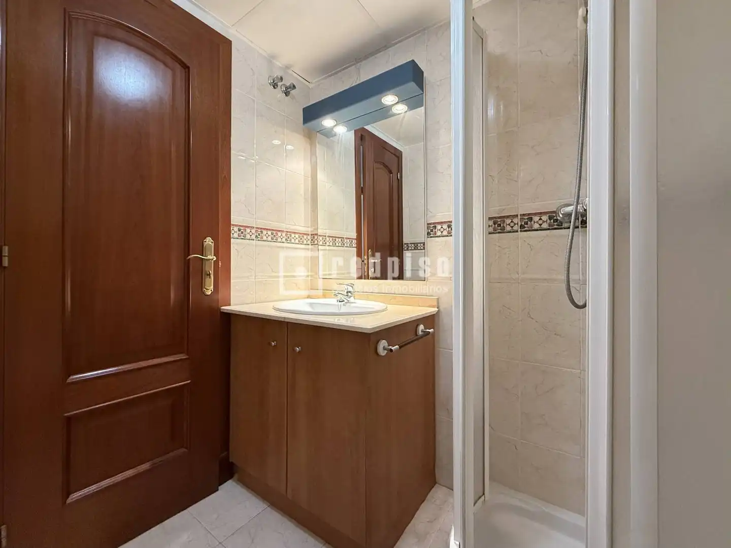 Bathroom of Flat for sale in Málaga  with Private garden, Terrace and Swimming Pool
