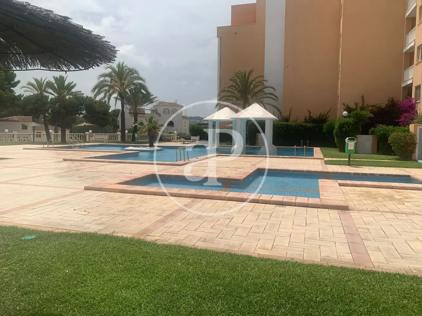 Piscina de Pis de lloguer en Jávea / Xàbia amb Jardí privat, Terrassa i Moblat