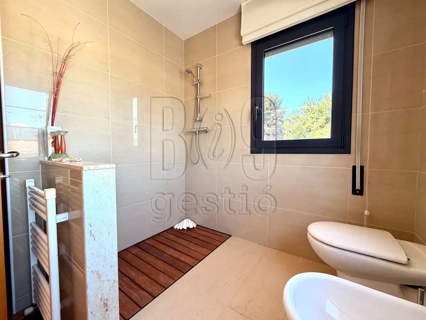 Bany de Casa o xalet en venda en Tarragona amb Aire condicionat, Calefacció i Jardí privat