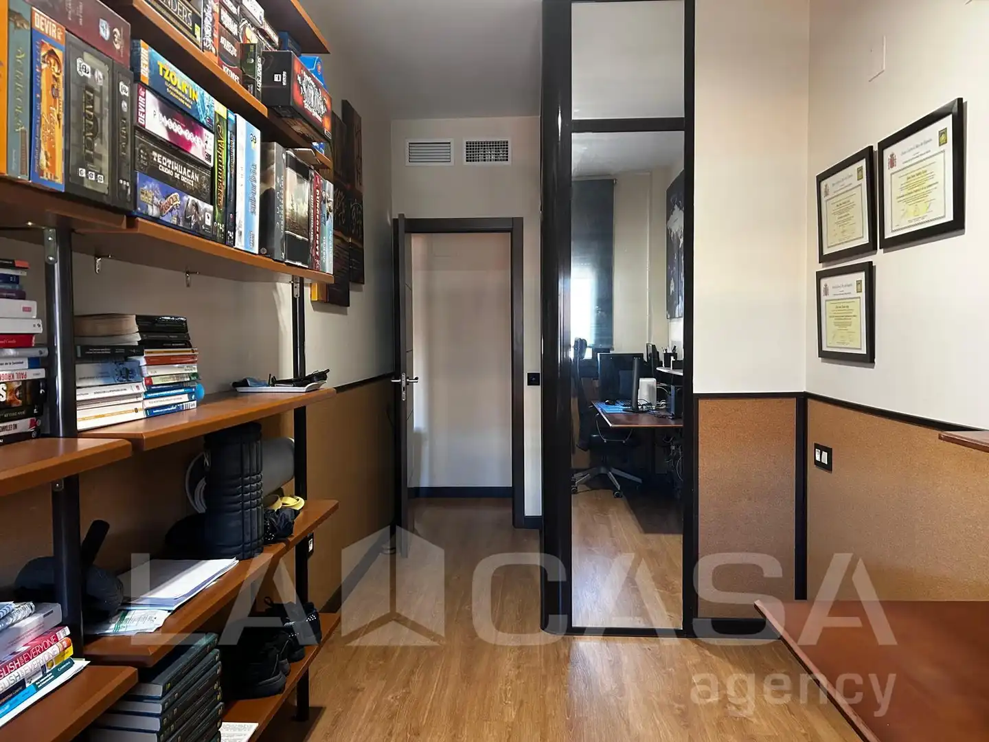 Flat for sale in Montequinto  with Air Conditioner, Storage room and Swimming Pool
